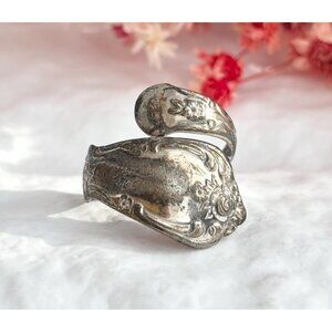 Silver Plated Rogers Motif Wrap Around Ring - size 8